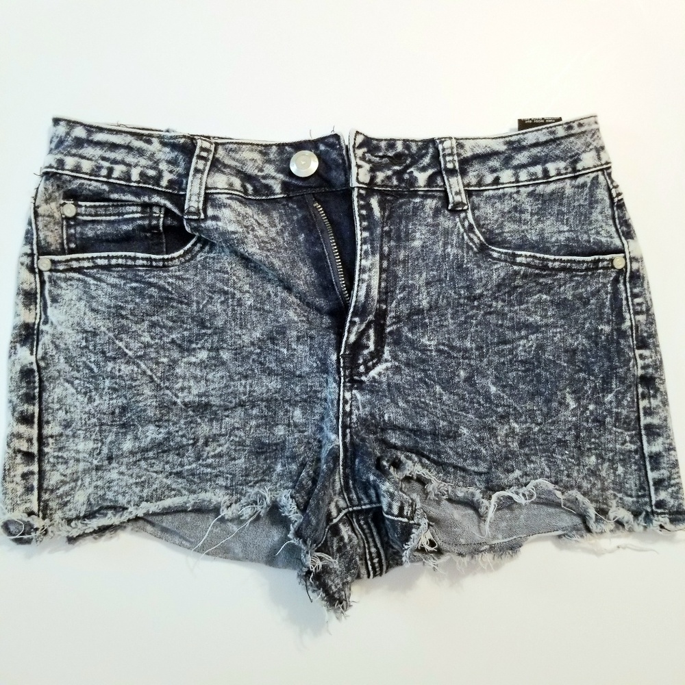 Acid wash cutoff denim shorts